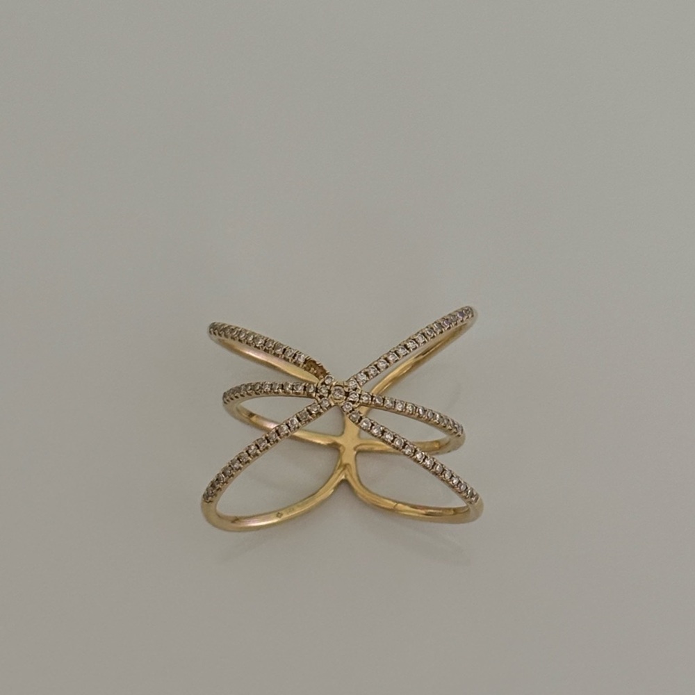 Elegant Gold Crisscross Ring - Picture 4 of 10